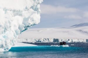 Photos-of-Antarctic-Icebergs-02 Photos-of-Antarctic-Icebergs-02