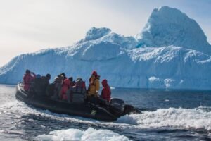 Photos-of-Antarctic-Icebergs-45 Photos-of-Antarctic-Icebergs-45